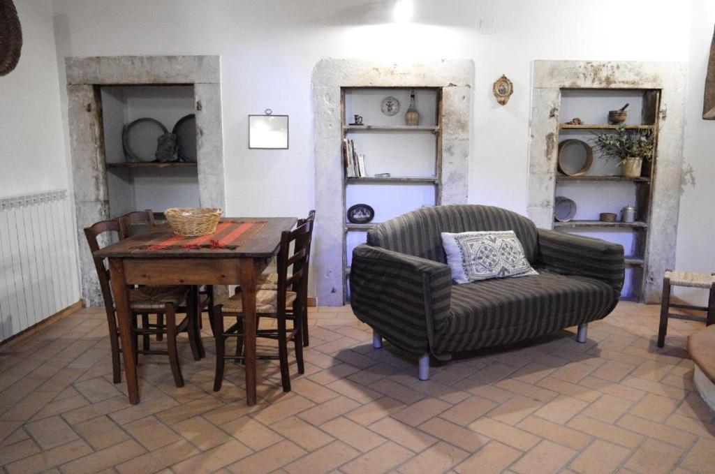 Le Siepi Country House Santo Stefano Di Sessanio Exterior foto